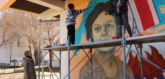 Oslikavanje murala u Grockoj u okviru projekta izuzetne žene Srbije