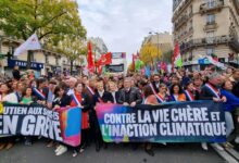 Više desetine hiljada demonstranata na ulicama Pariza, sindikati najavljuju štrajkove