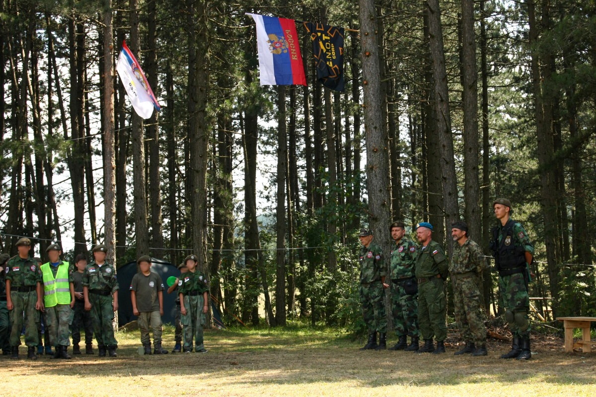 Instruktori koji su držali obuku učesnicima kampa; Foto: Marko Miletić / Mašina