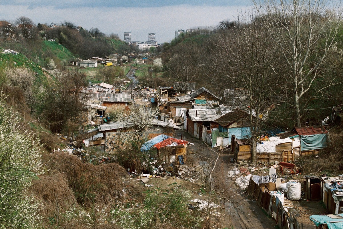 Romsko naselje u Zemunu; Foto: Marko Miletić / Mašina