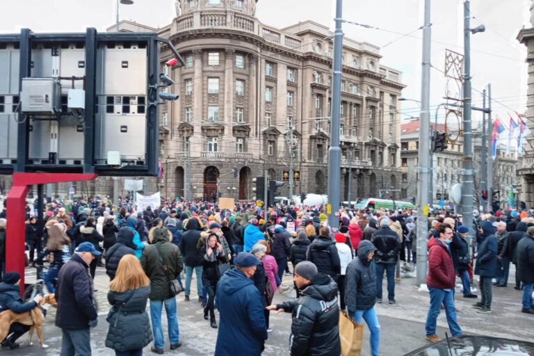 Protest ispred Vlade Srbije