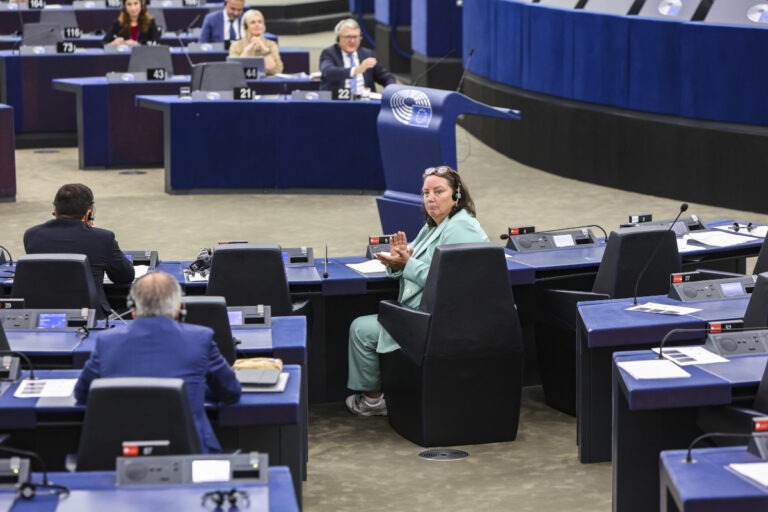 Zasedanje Evropskog parlamenta o minimalnoj zaradi