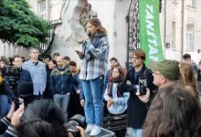 Nastavnici u Mađarskoj dobijaju otkaze zbog „građanske neposlušnosti“, građani protestuju u njihovu odbranu