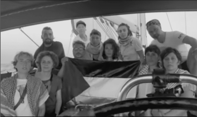 Aktivisti na Sumud flotili