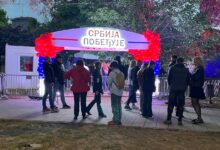 Nikolić (Arhiv javnih skupova): Režimski skupovi godinama ne prelaze broj od oko 50.000 ljudi, očekujemo iste obrasce i ovog puta Srbija pobeđuje događaj u Pionirskom parku; Foto: Mašina
