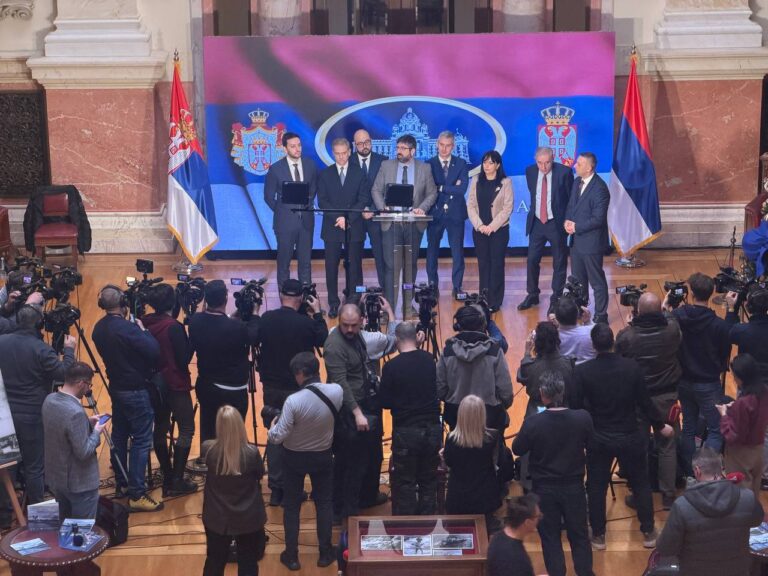 opozicija u skupštini