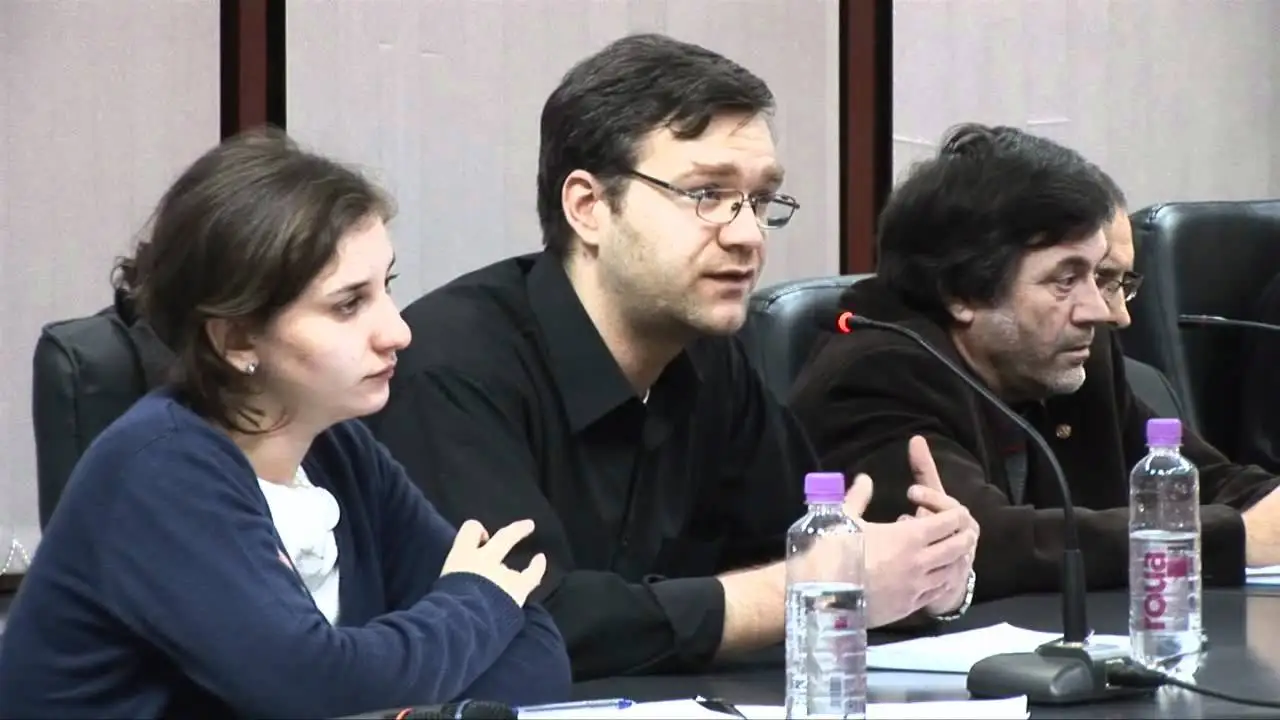 Dva slona u sobi kapitalističke nepravde