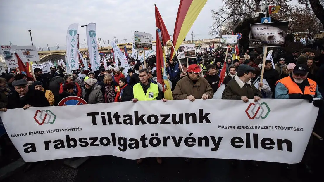 Predsednik Mađarske potpisao „zakon o robovlasništvu“, sindikati prete štrajkom