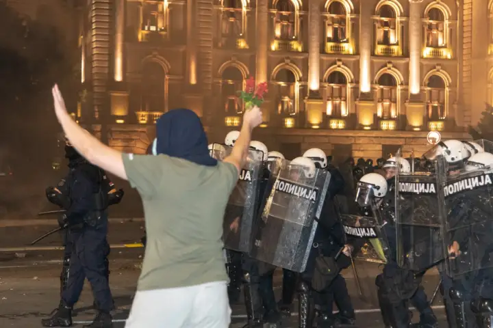 Na šta reaguju nezadovoljni građani na ulicama?