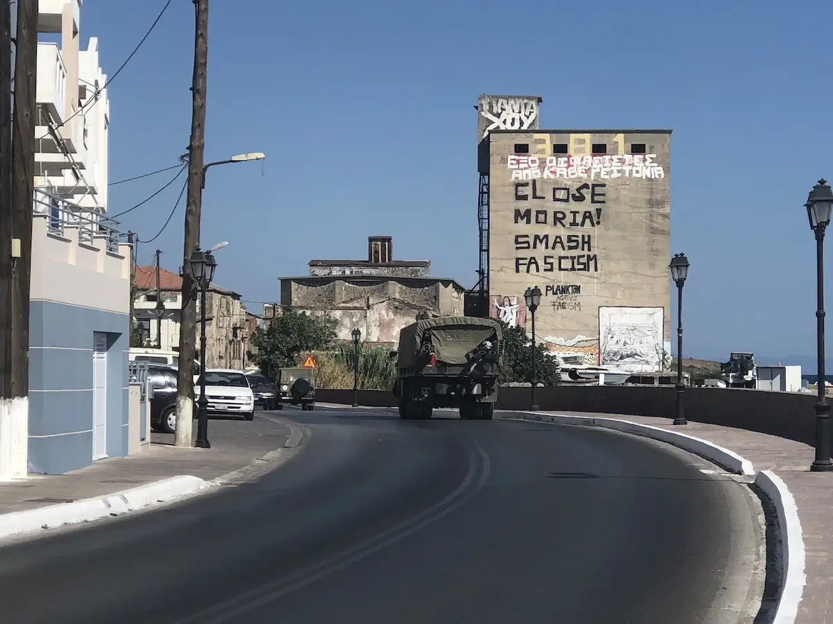 Grčka gradi novi kamp na Lezbosu, izbeglice protestuju