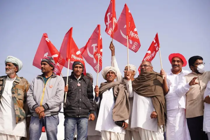 Nakon dva meseca protesta indijski farmeri najavljuju marš traktora na Nju Delhi