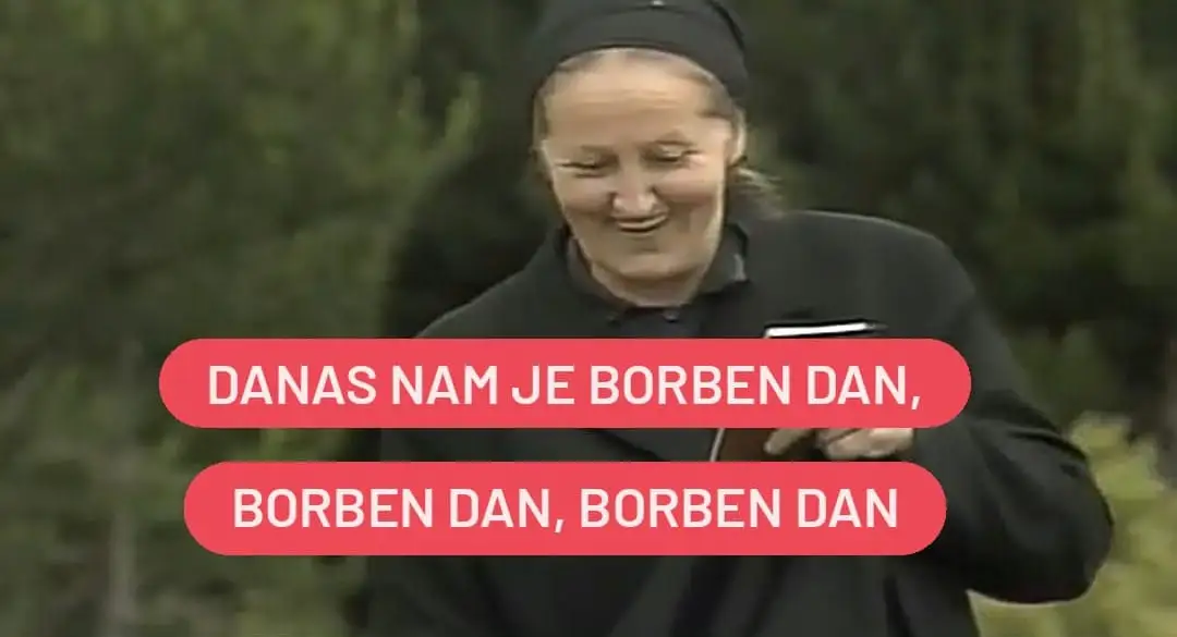 insert iz serije Đekna još nije umrela sa dodatim sloganom