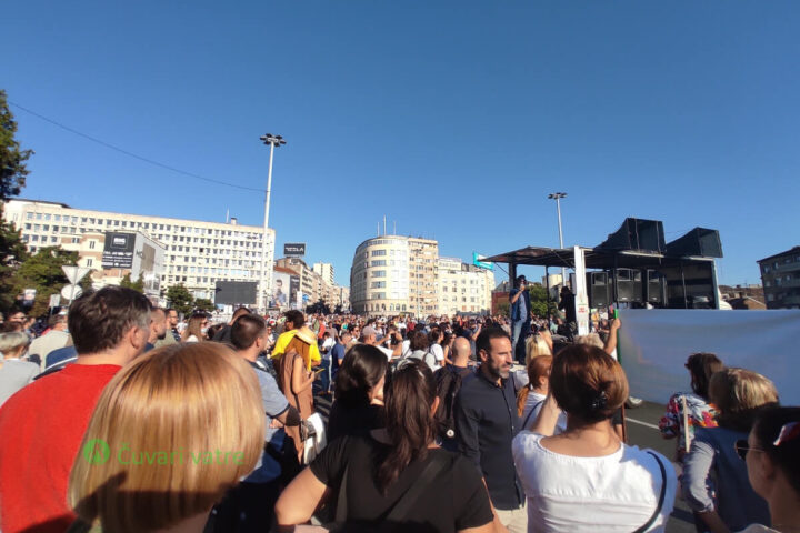 protest na Brankovom mostu