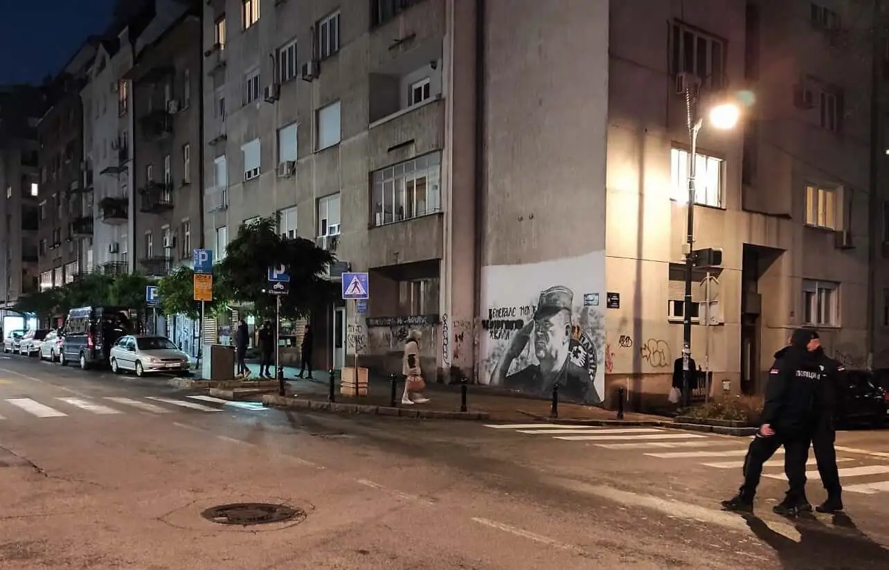 Sahrana Ratka Mladića: Ogledalo polarizovanosti našeg društva