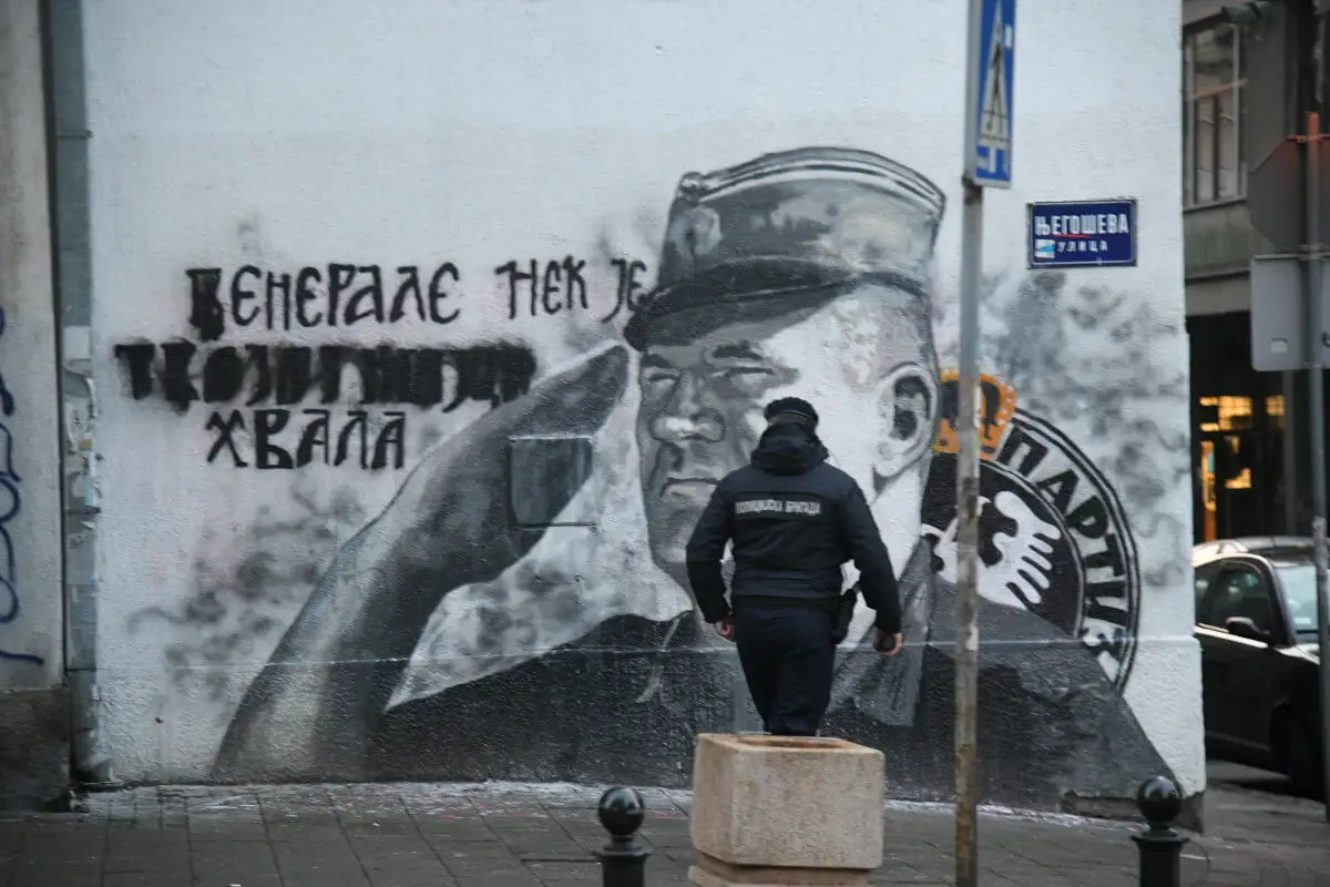 Mural Ratku Mladiću na Vračaru