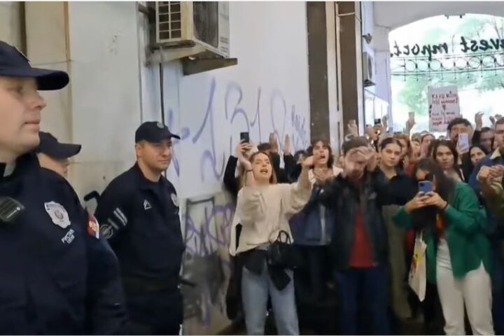 Izvor: Čuvari vatre, snimak ekrana