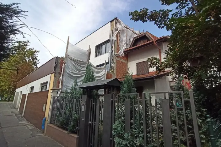 Objekat na Bežanijskoj kosi