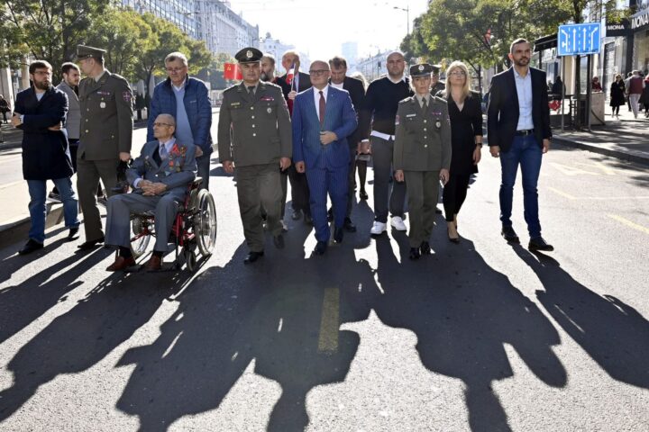 Dani slobode, godine revizionizma