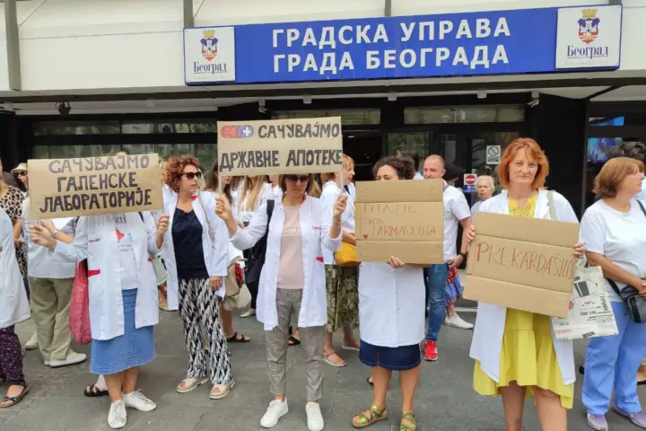 Protest radnica i radnika Apoteka Beograd; Foto: Ana Simić