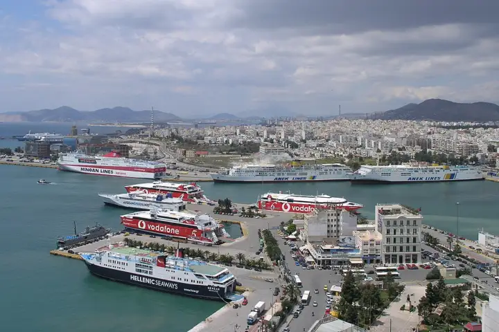 Luka u Pireju; Foto: Nikolaos Diakidis / Wikimedia Commons