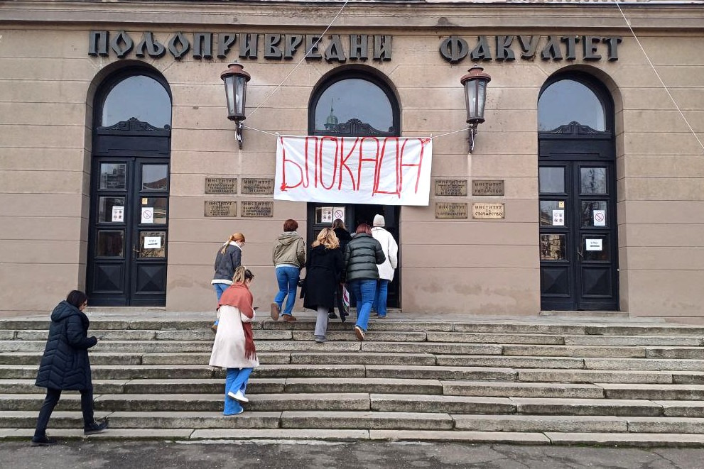 Студент Пољопривредног факултета задржан на аеродрому, па приведен – Машина