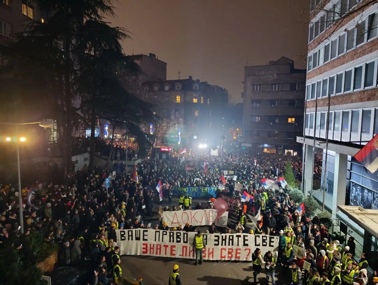 Protest studenata ispred RTS-a; Foto: Mašina
