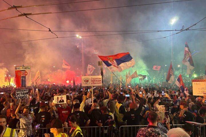 Vidovdanski protest na Slaviji; Foto: Mašina