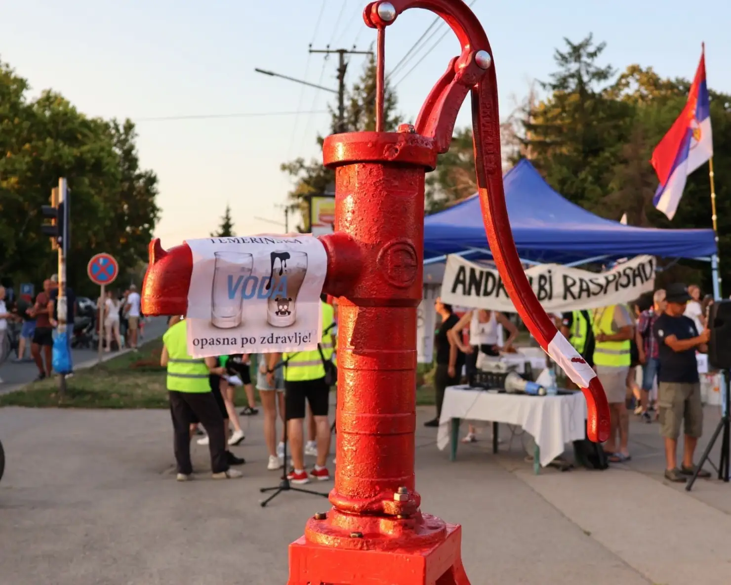 Crvena česma