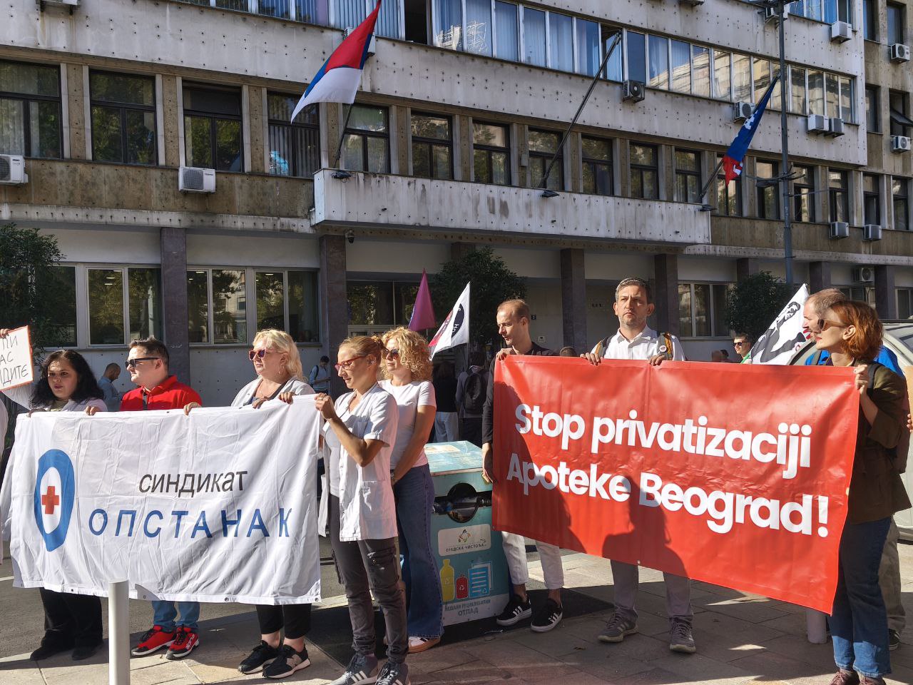 Radnice Apoteke Beograd u petak ponovo protestuju ispred gradske skupštine