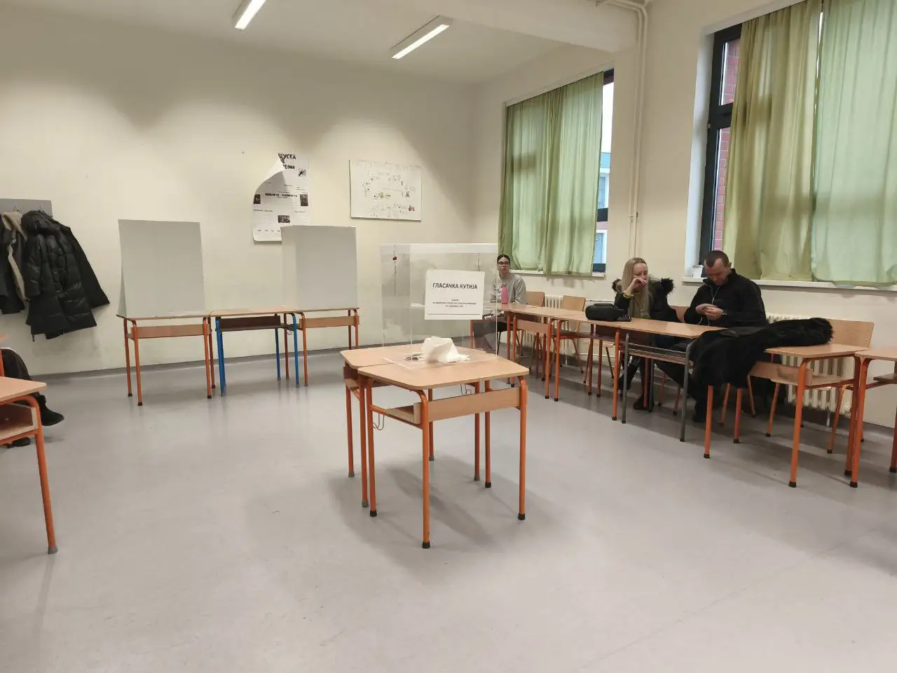 Glasačko mesto u Mionici