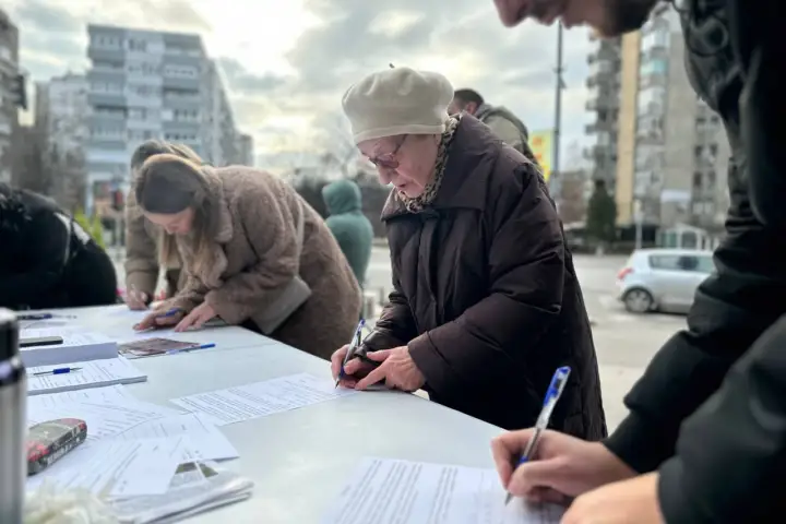 Akcija "Raspiši pobedu"; Foto: Mašina.