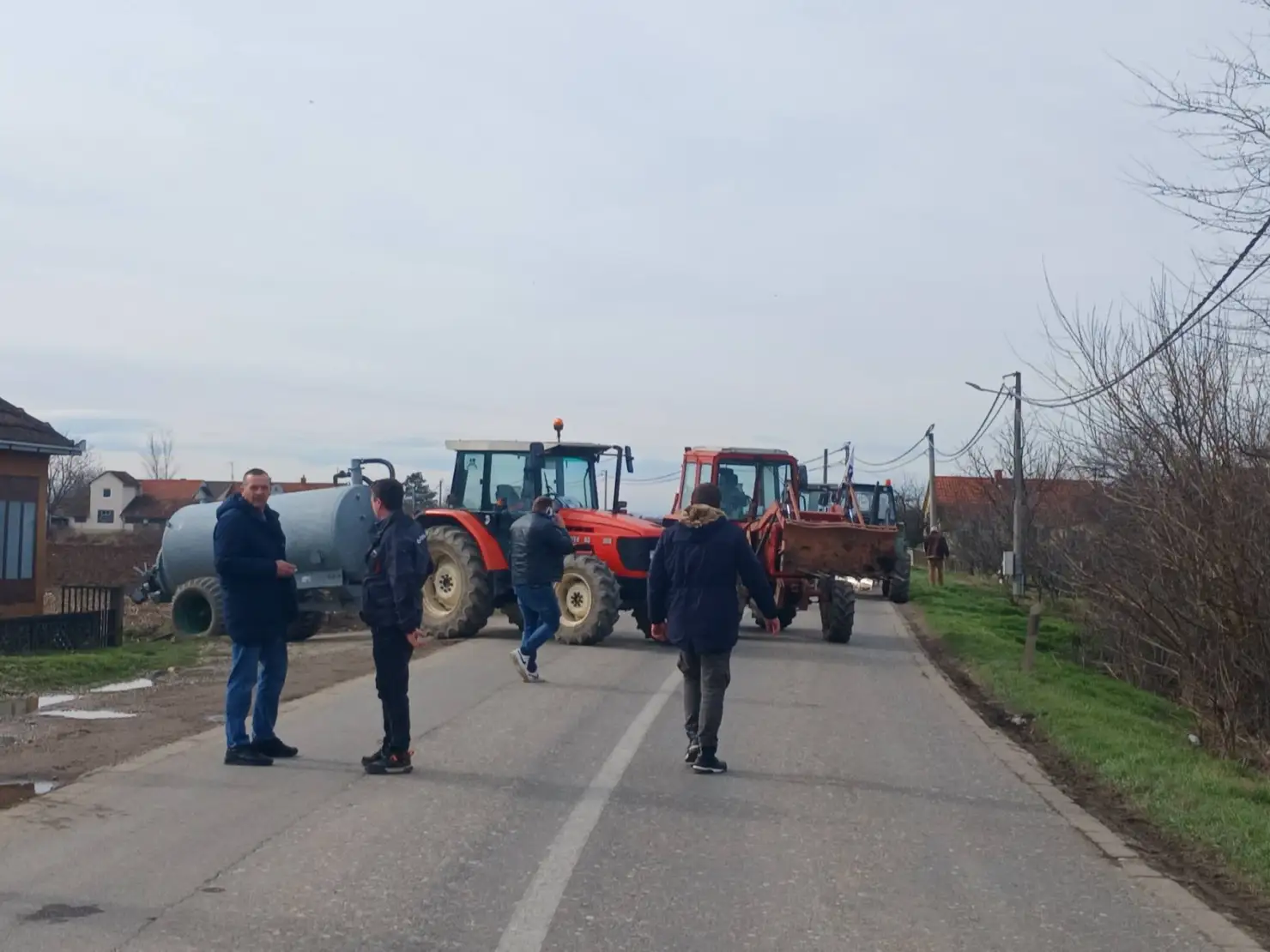 Blokada puta u selu Klenje u Bogatiću