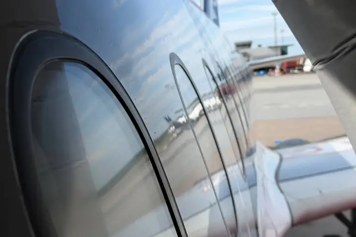 Avion