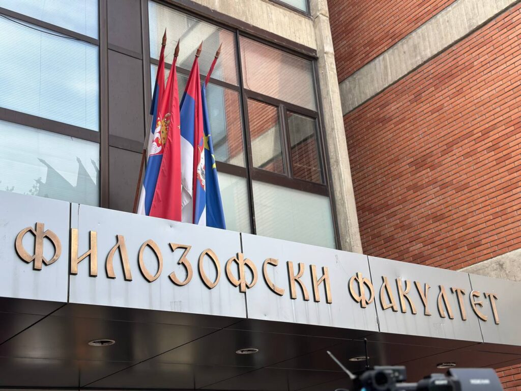 Novi Sad je uz Niš: Protest solidarnosti profesora Filozofskih fakulteta