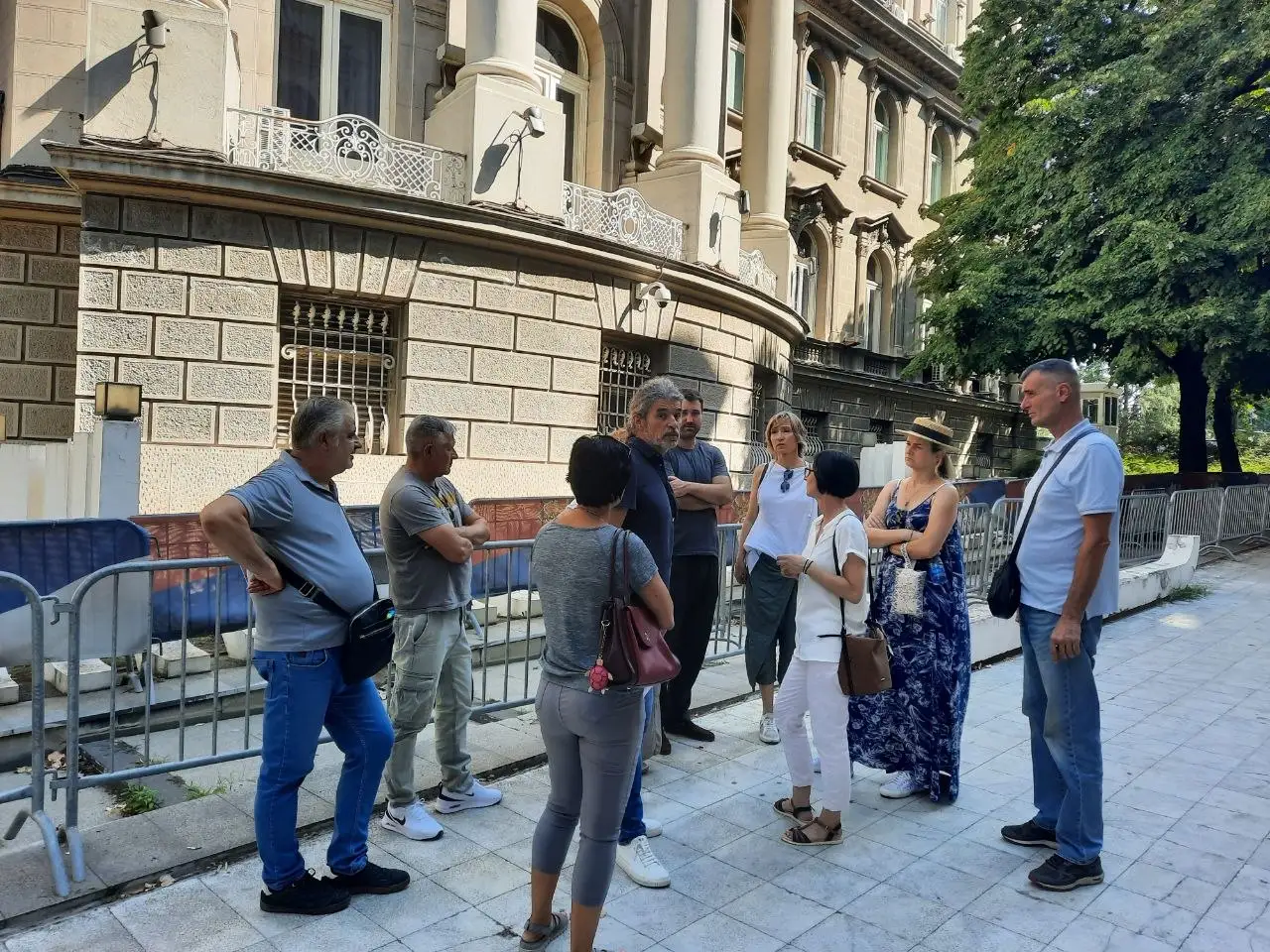 Predstavnici Sindikata Instituta za ratarstvo i povrtarstvo predali otvoreno pismo predsedniku: „Ovo je poslednja adresa kojoj se obraćamo“