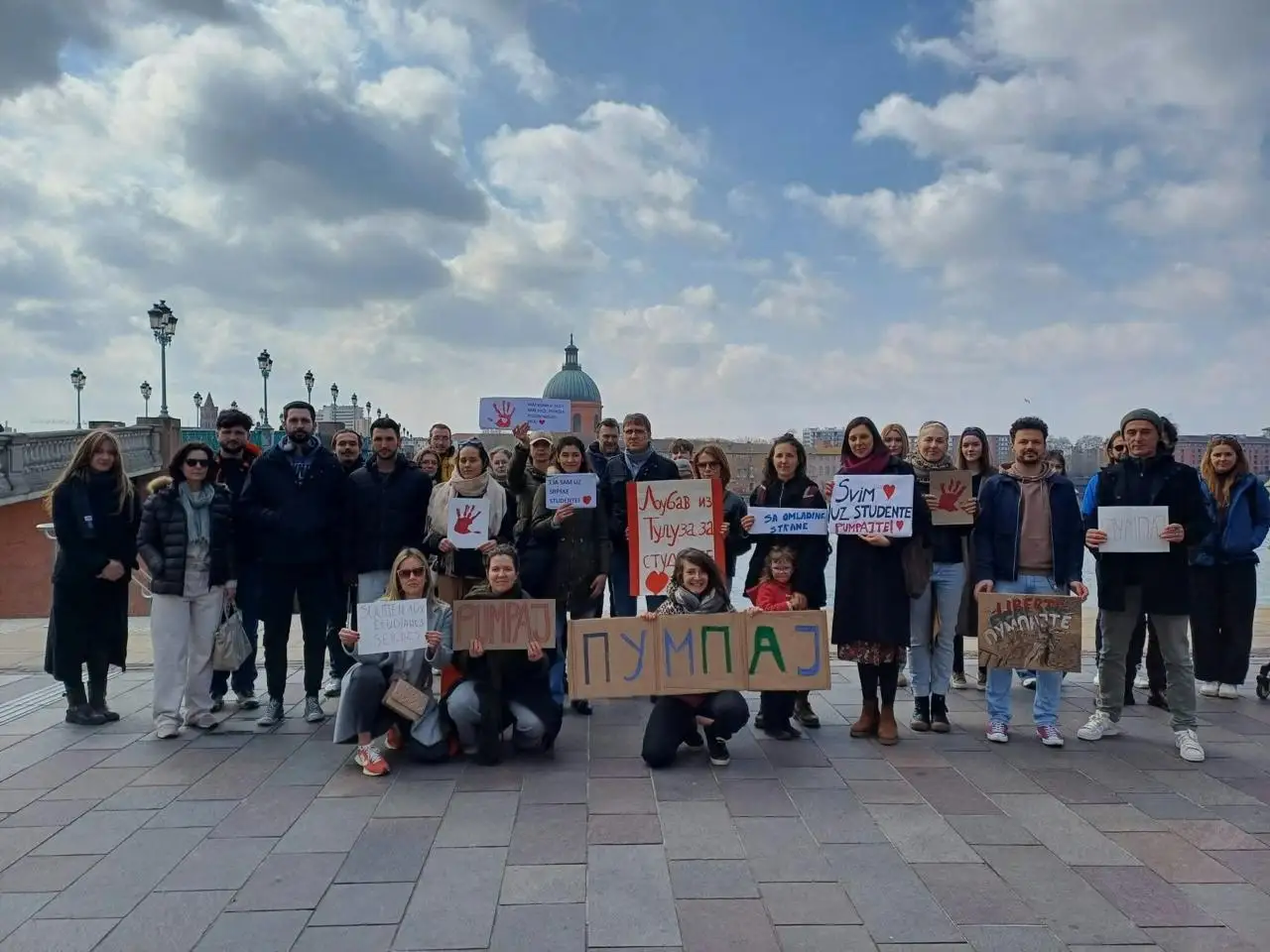 Da li će dijaspora moći da glasa: Predstavljamo problem ljudi iz Tuluza u Francuskoj