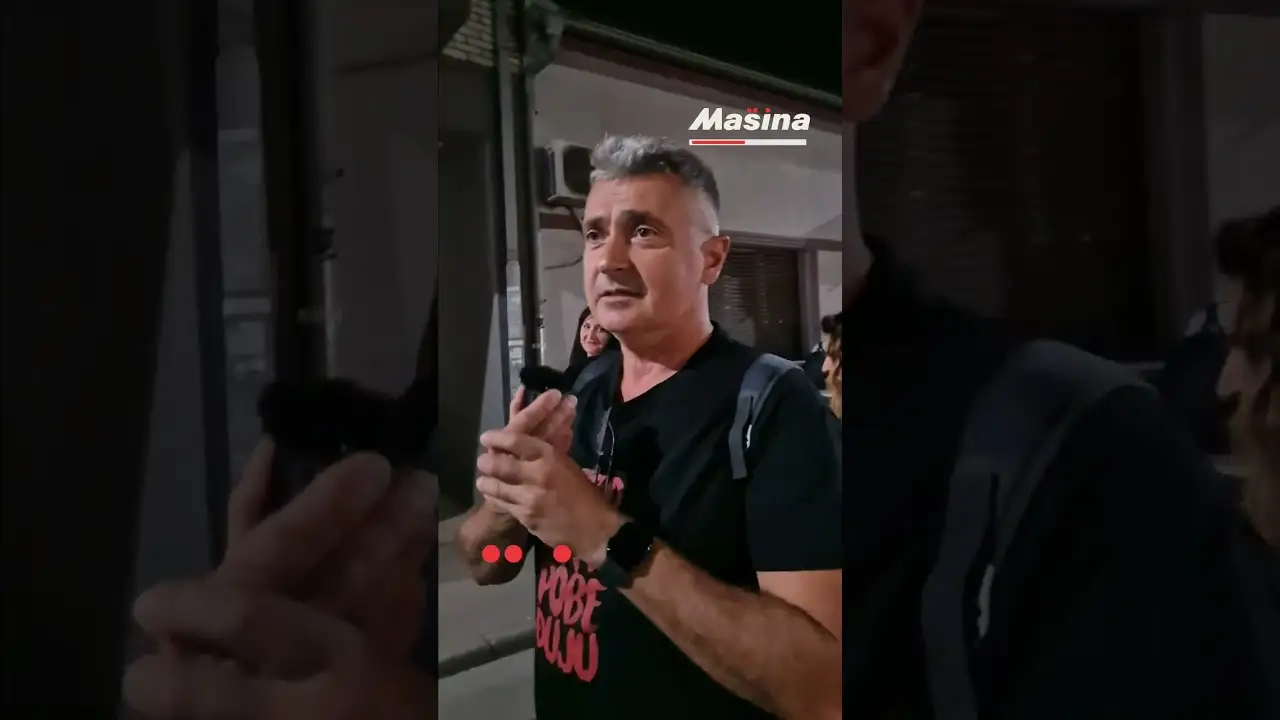Ilija Srdanović za Mašinu na protestu podrške Jovinoj gimnaziji: „program pravde i jednakosti za sve“