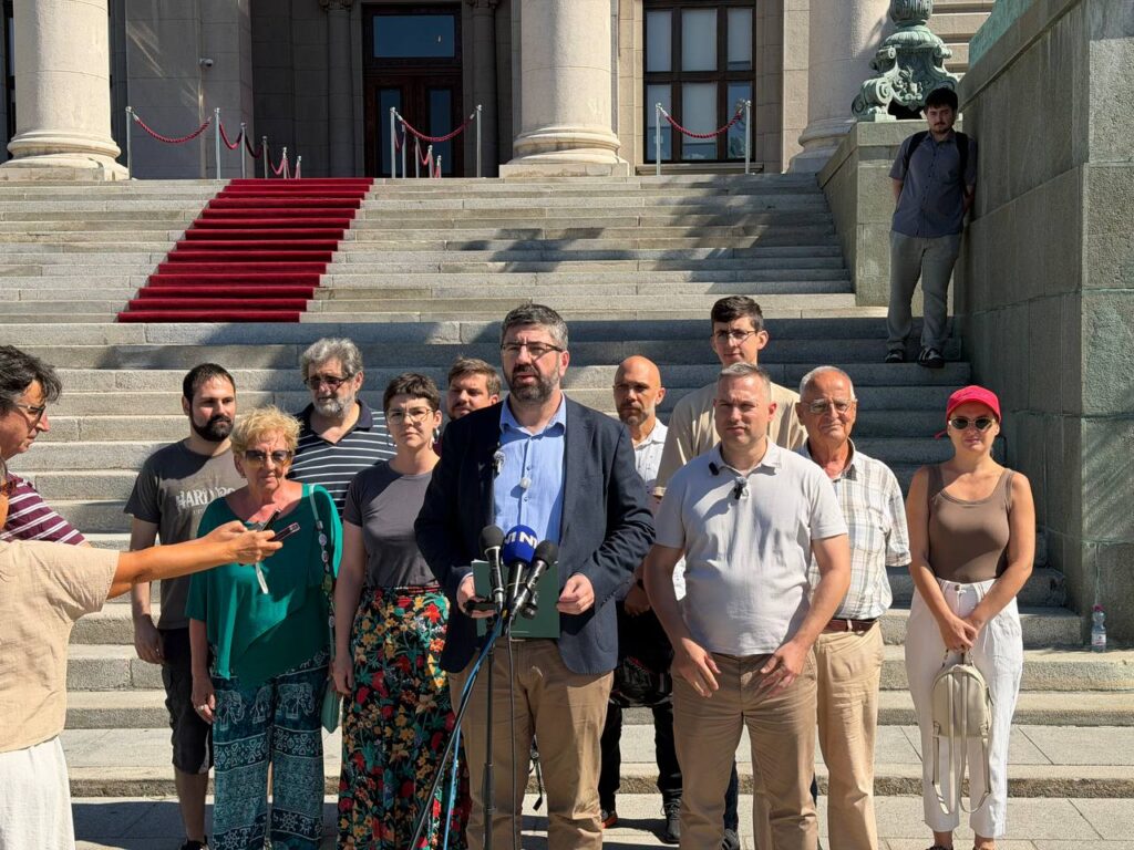 Lazović o prisluškivanju: „Režim je na staklenim nogama i pobeda je blizu“