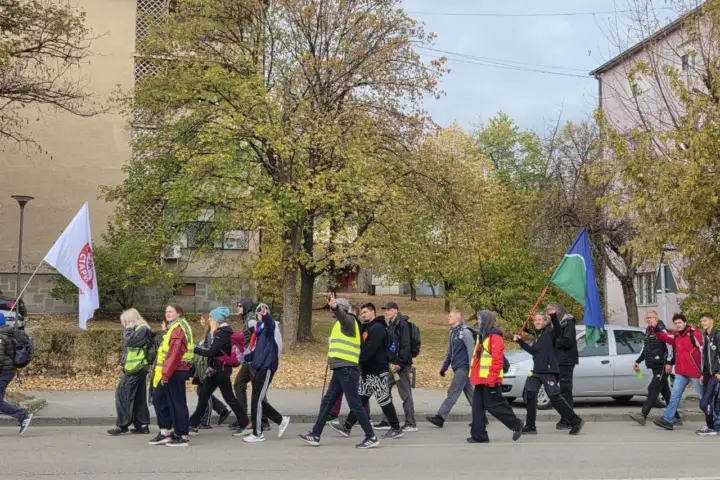 Šetnja studenata iz Bora ka Beogradu